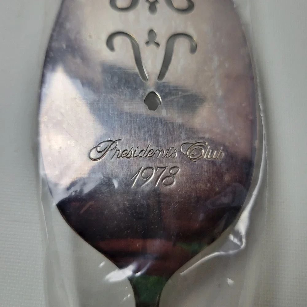 Avon Presidents Club 1978 92nd Anniversary Silverplate Pie Cake Server Boxed